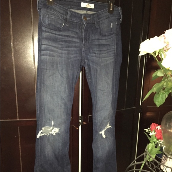 Hollister dark wash flare jeans - Picture 2 of 4